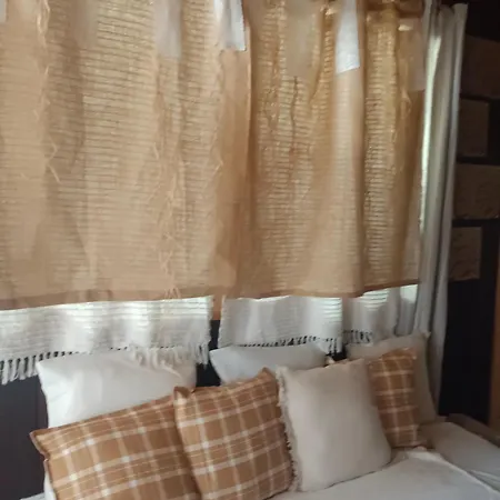 Quarto em Acomodações Particulares Des Secrets Lyaud
